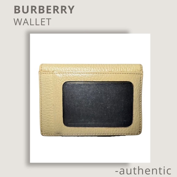 Authentic Burberry Wallet Used in Great Condition - Picture 6 of 8
